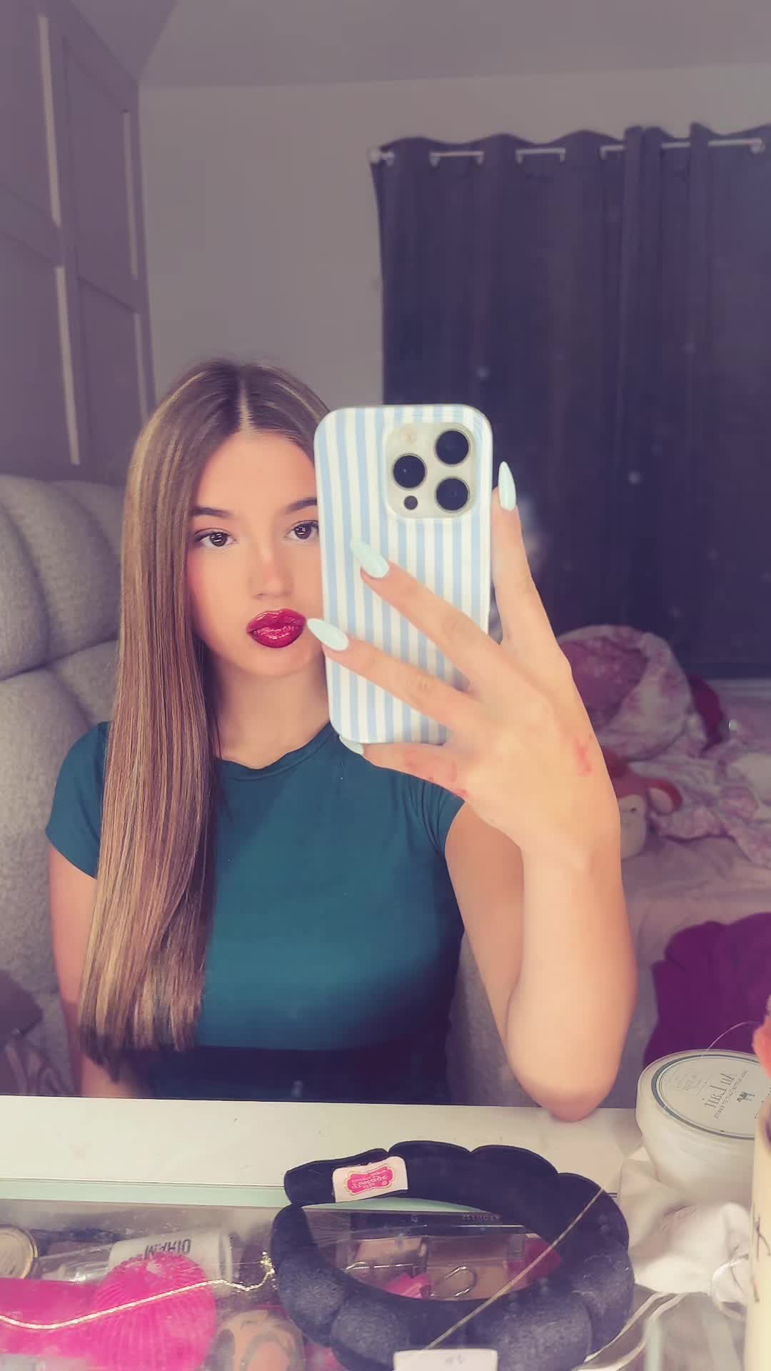 @iiloveunicornsalot