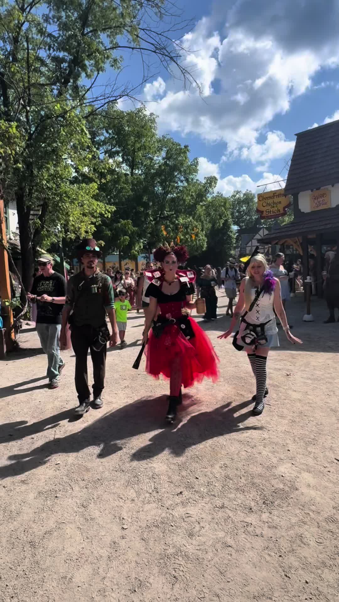 @Renfair.com