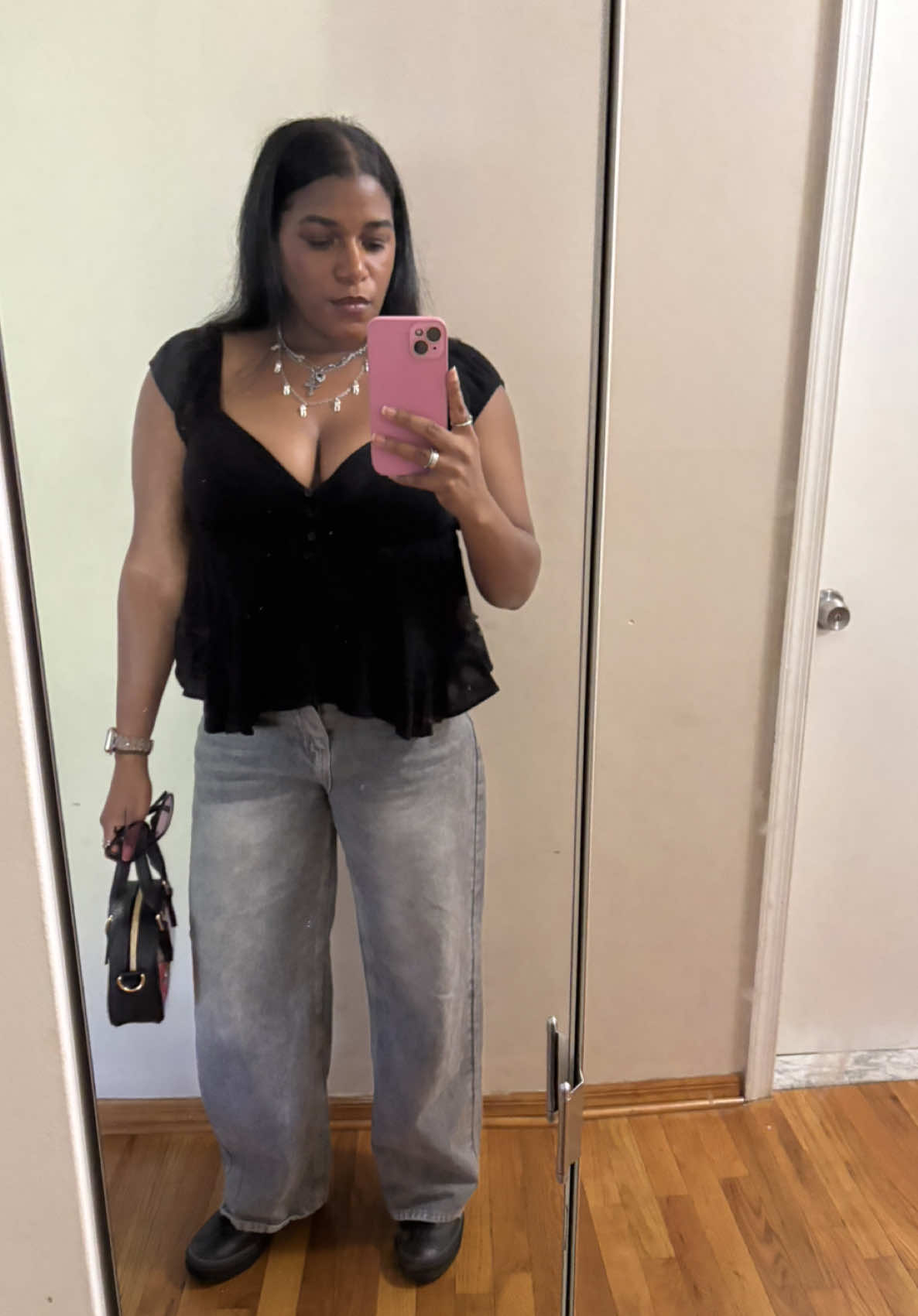 @zeenaelena