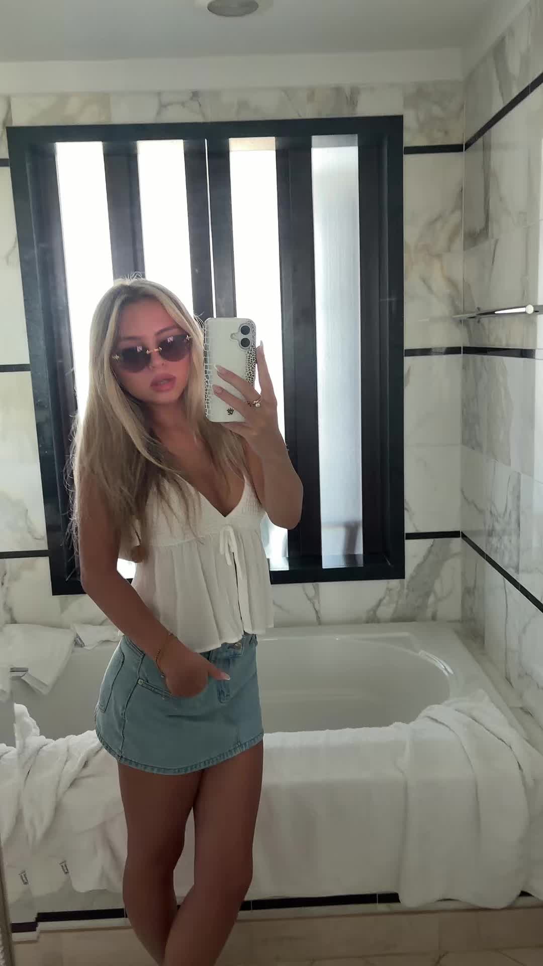@aleksandra