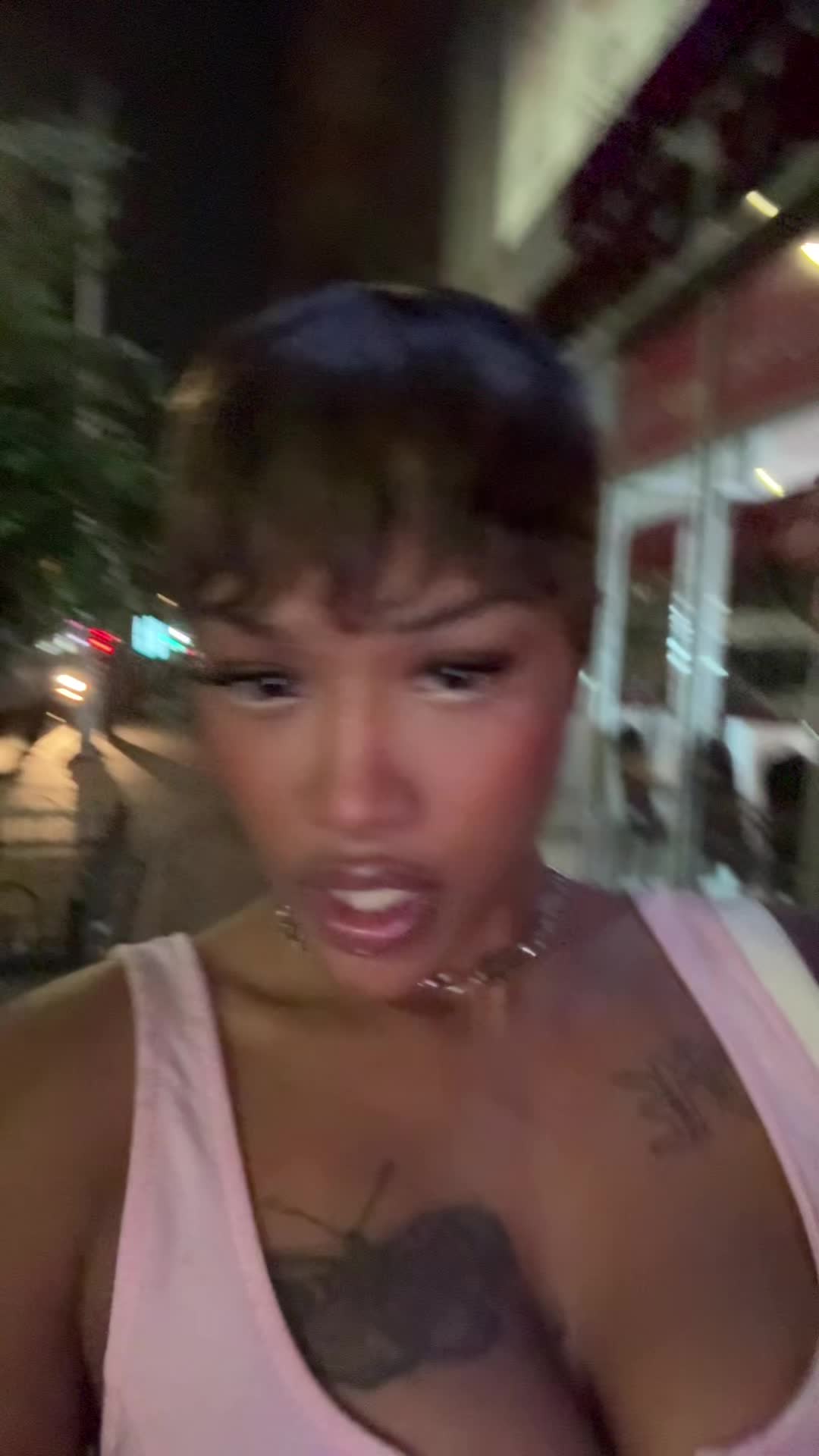 @itsnotmekeepscrolling