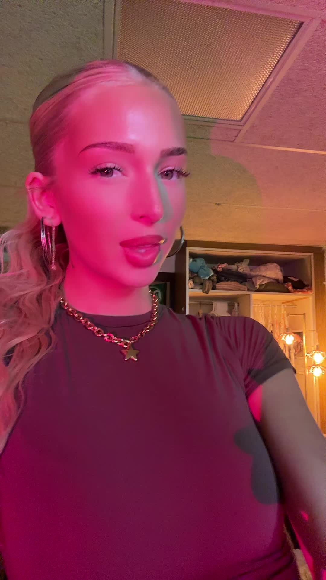 @zo&euml;
