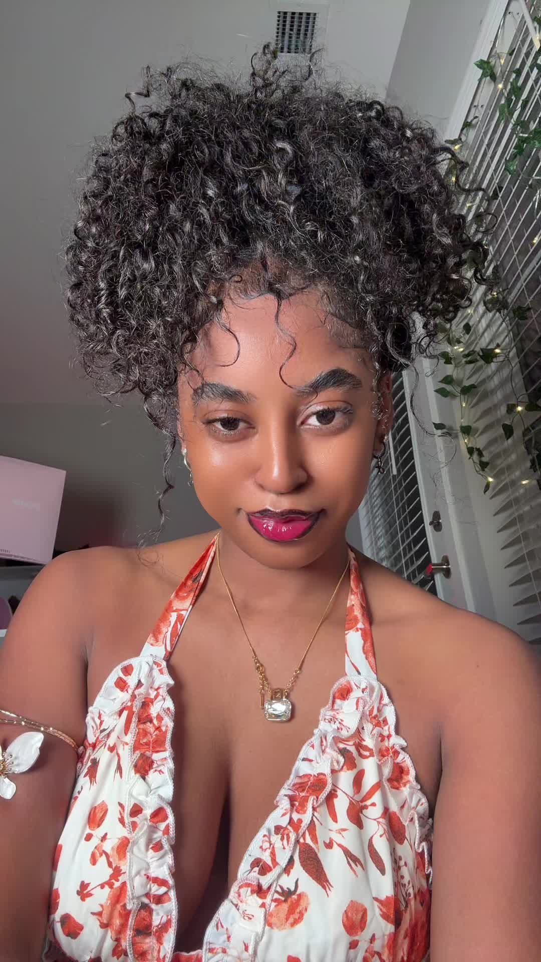 @𝒞ℴ𝒻𝒻ℯℯ𝒮𝒶𝓇𝒶𝒽☕️