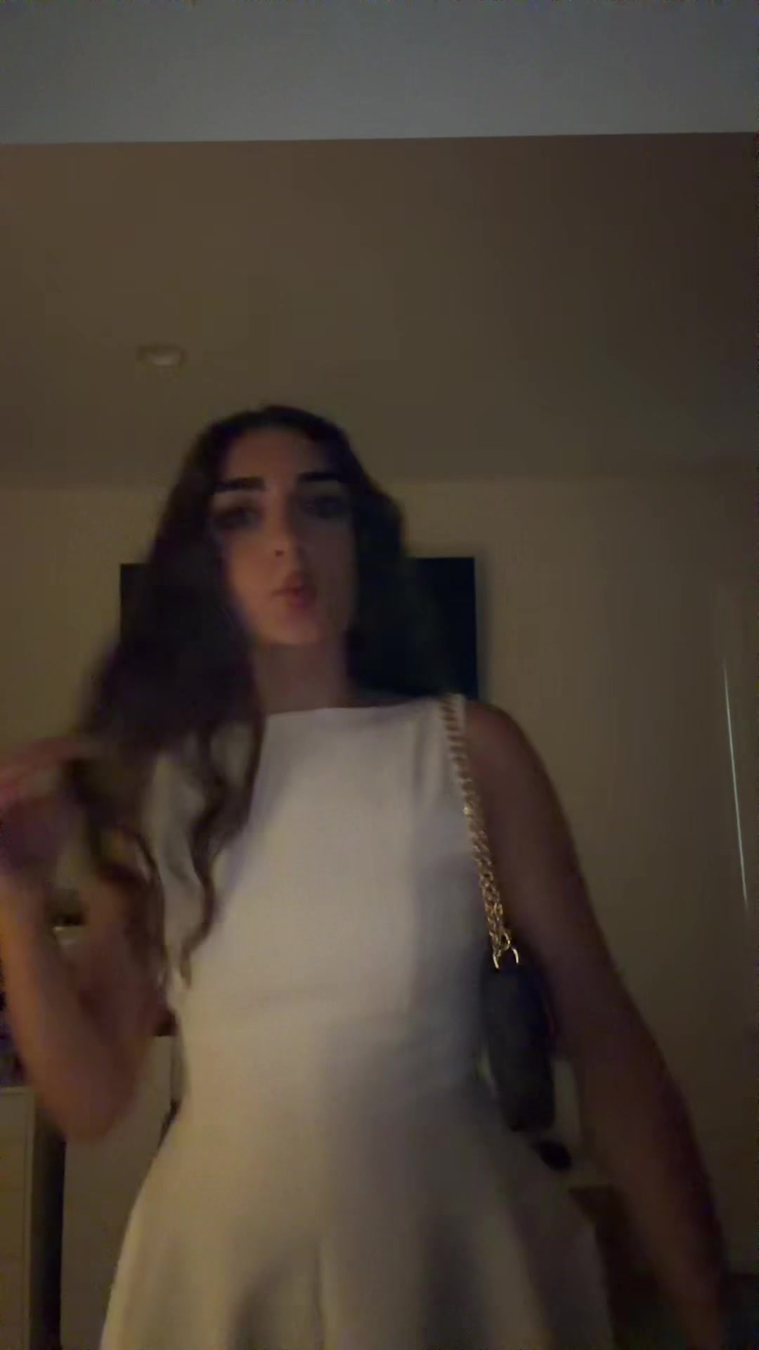 @chloe