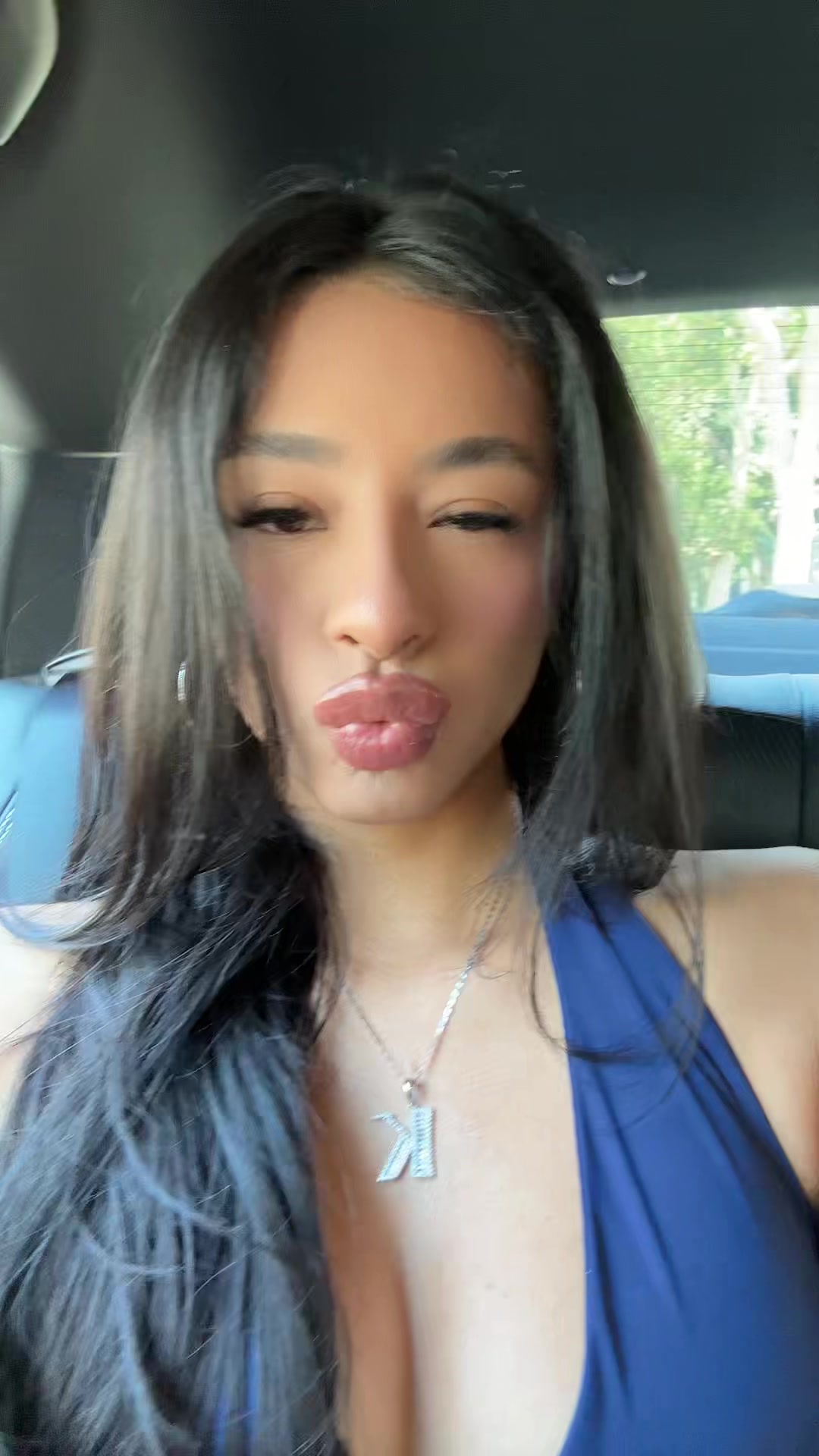 @karengabrielll