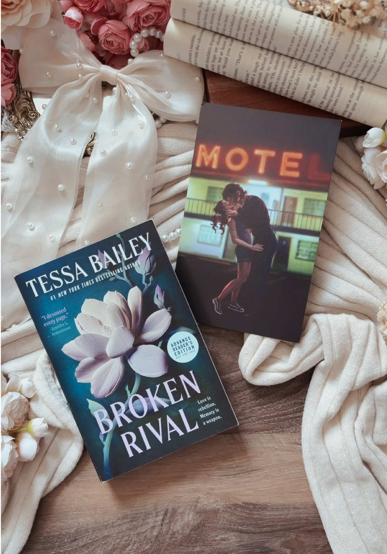 @the.bookish.coven