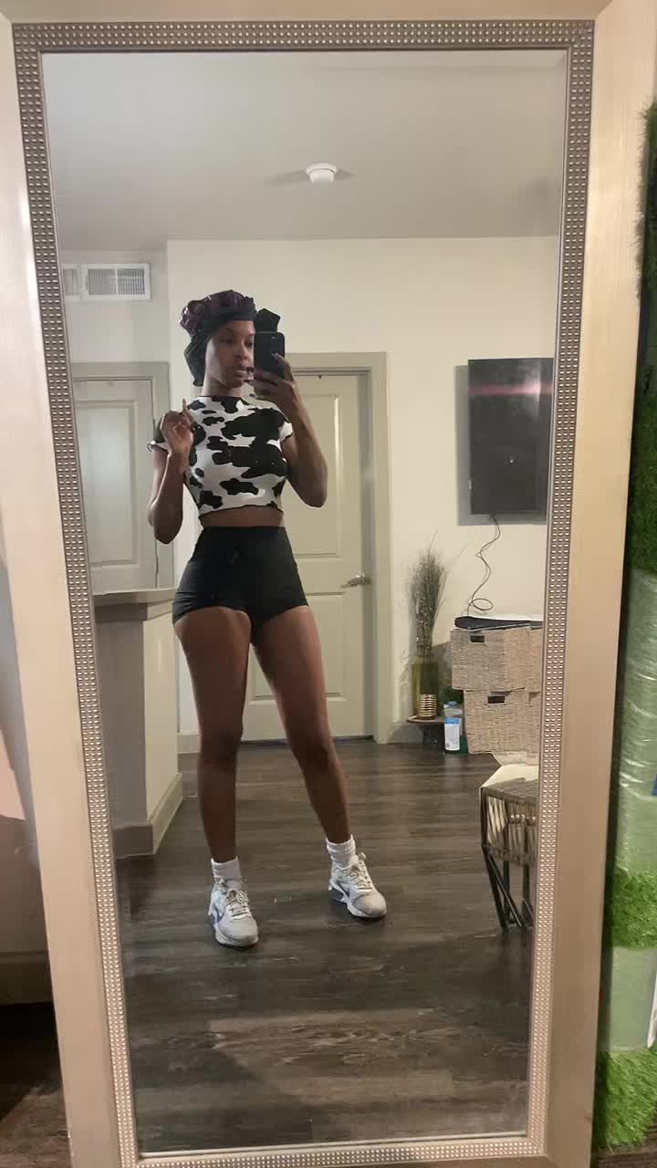 @iamcinnamonwilliams