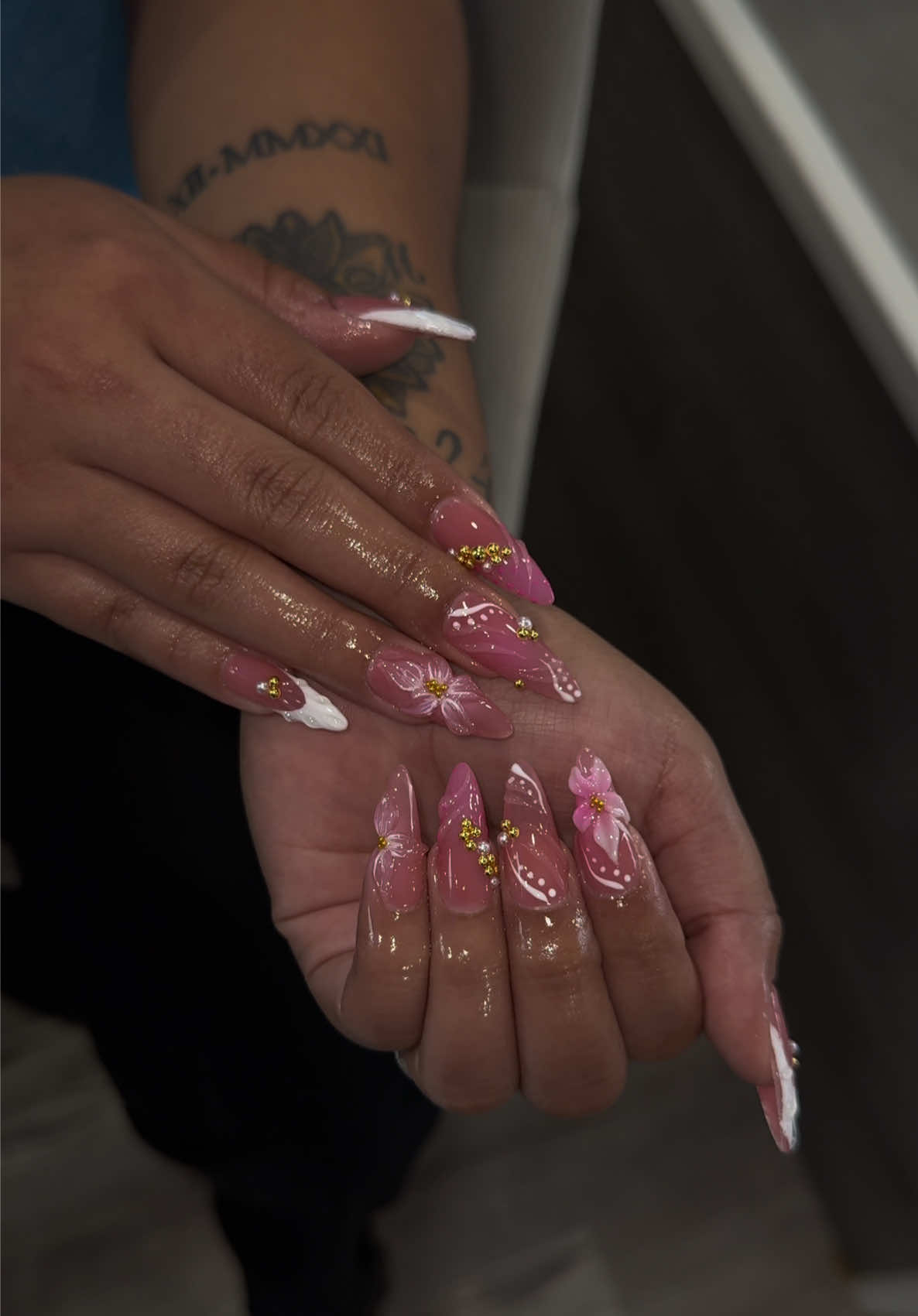@CHRISTIAN ORTIZ l LR NAIL TECH