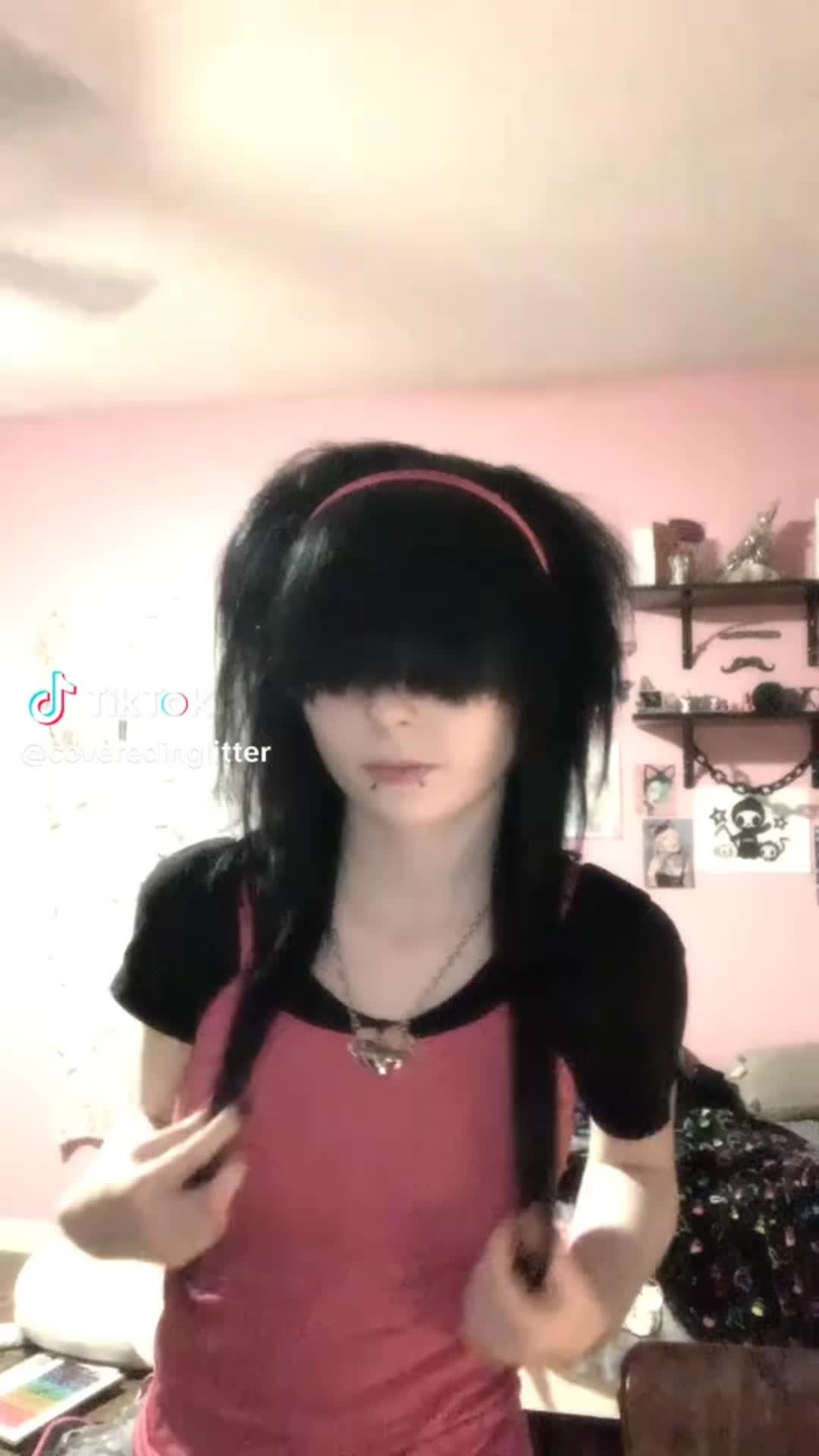 @GirlInTheBackroomsByAnnie