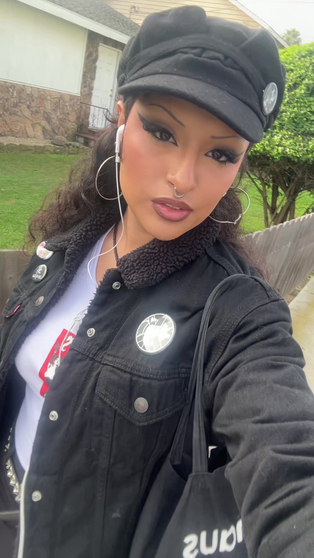 @viennay ☠︎︎