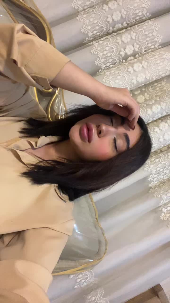 @melikazangene