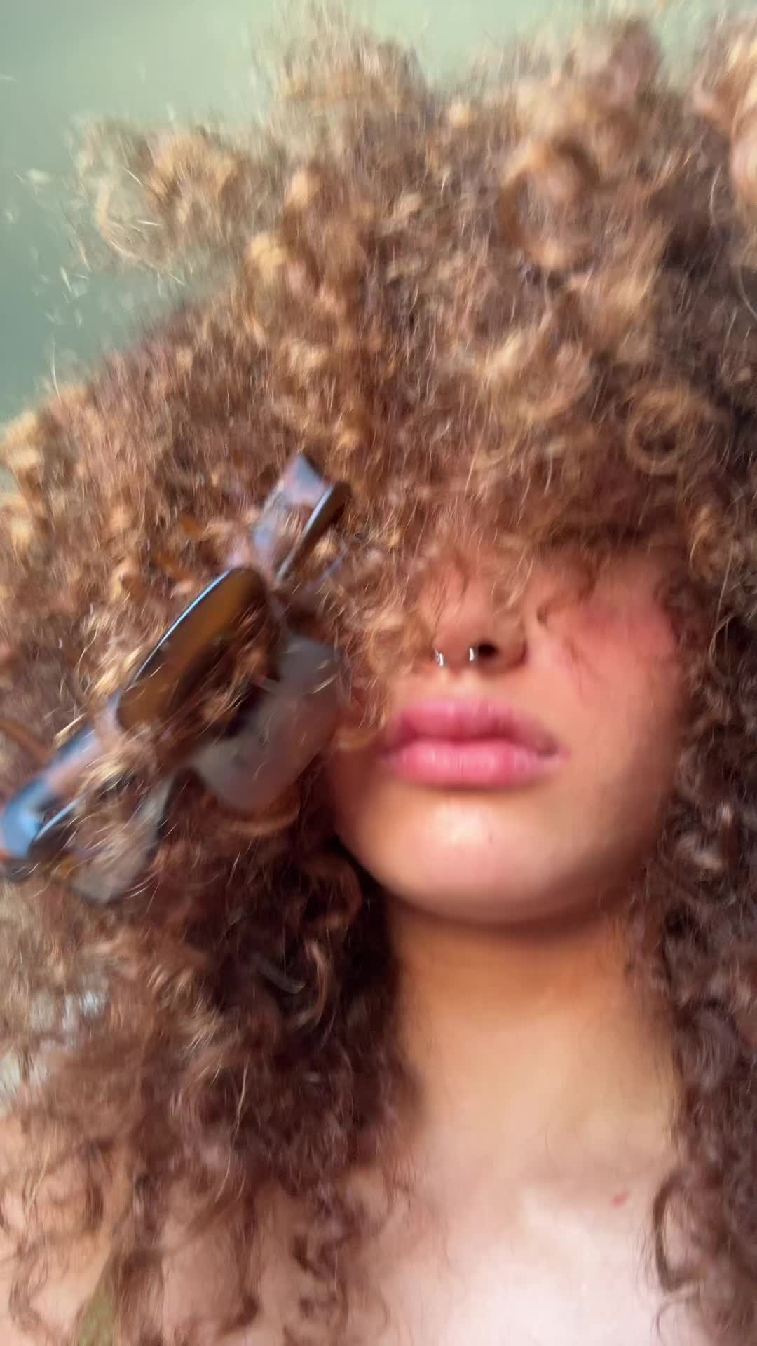 @caitlinkahaloa