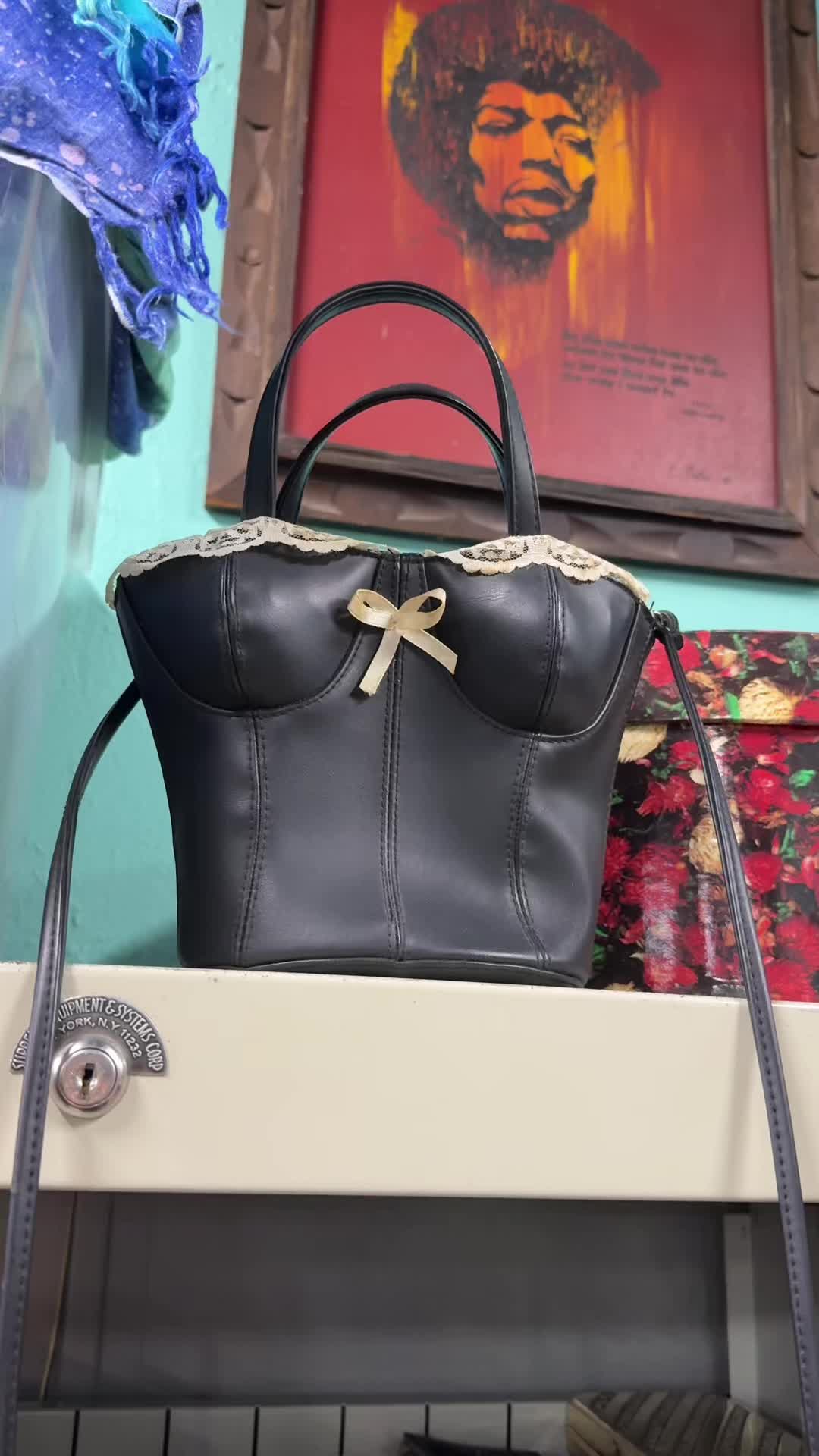 @wendyscloset_oncentral