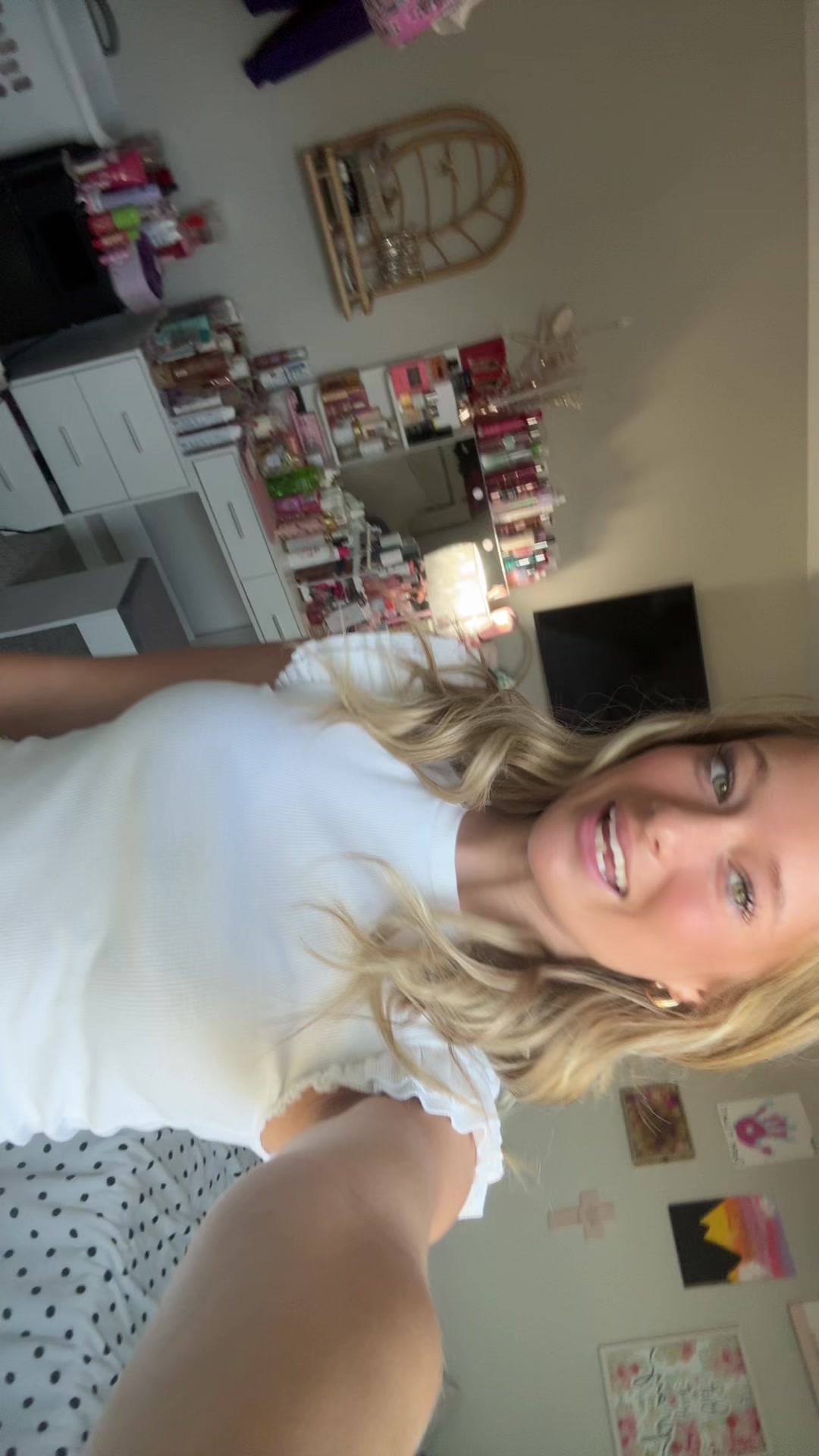 @Lucy_marrie09