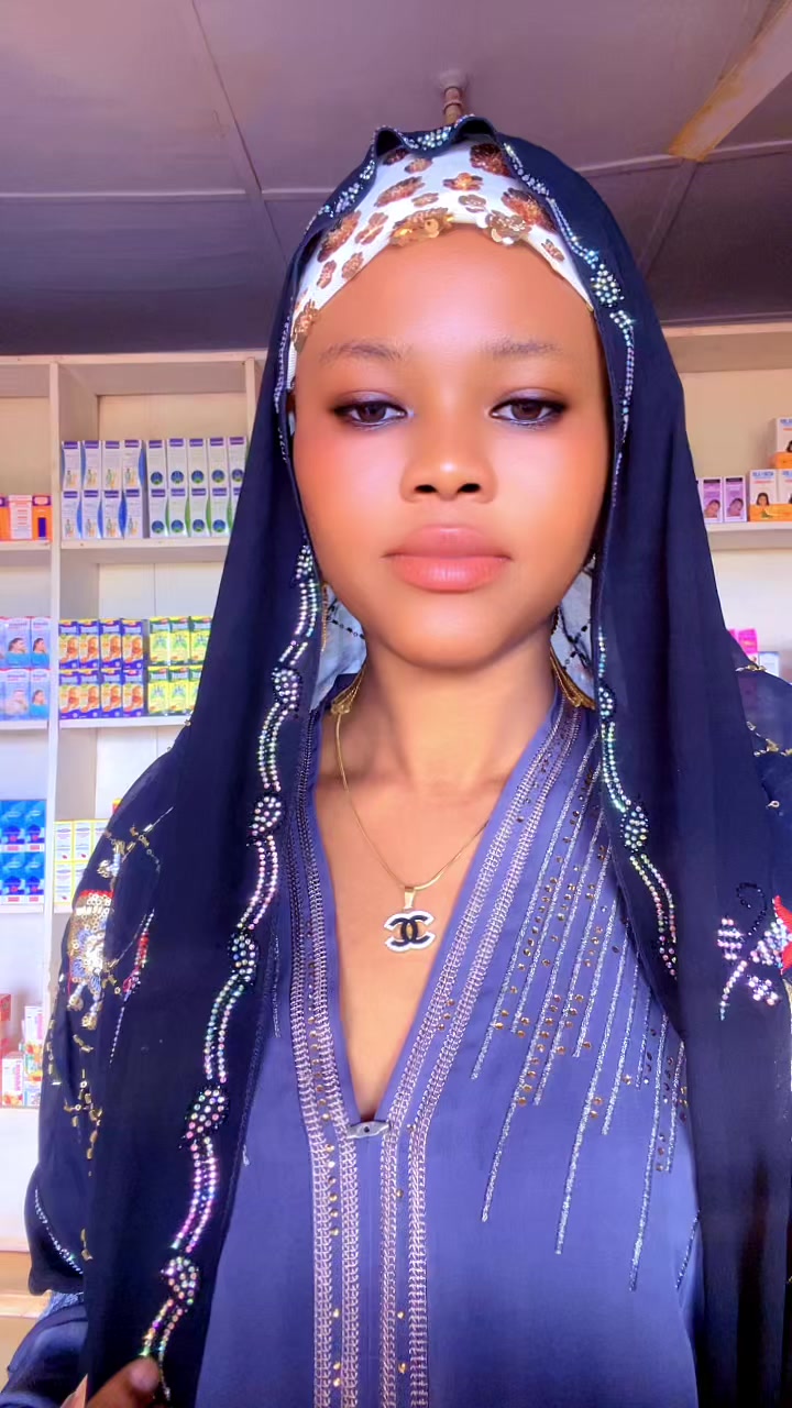 @MRS I❤️🌺🌺🌸B