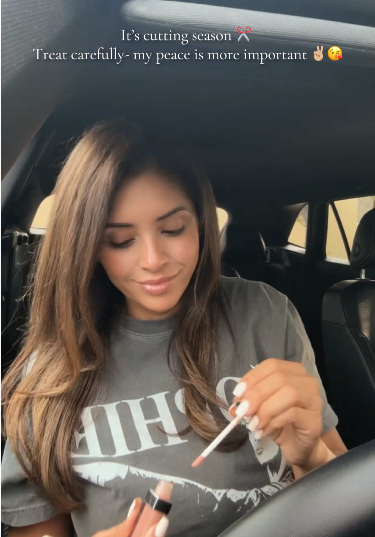 @justnoemi23