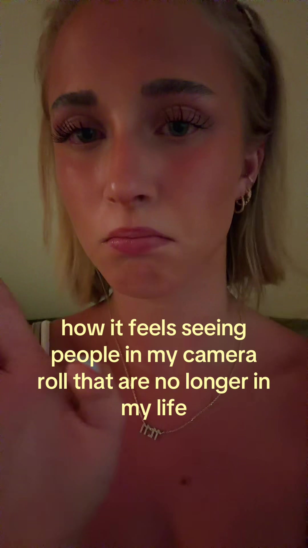 @theelliebarker