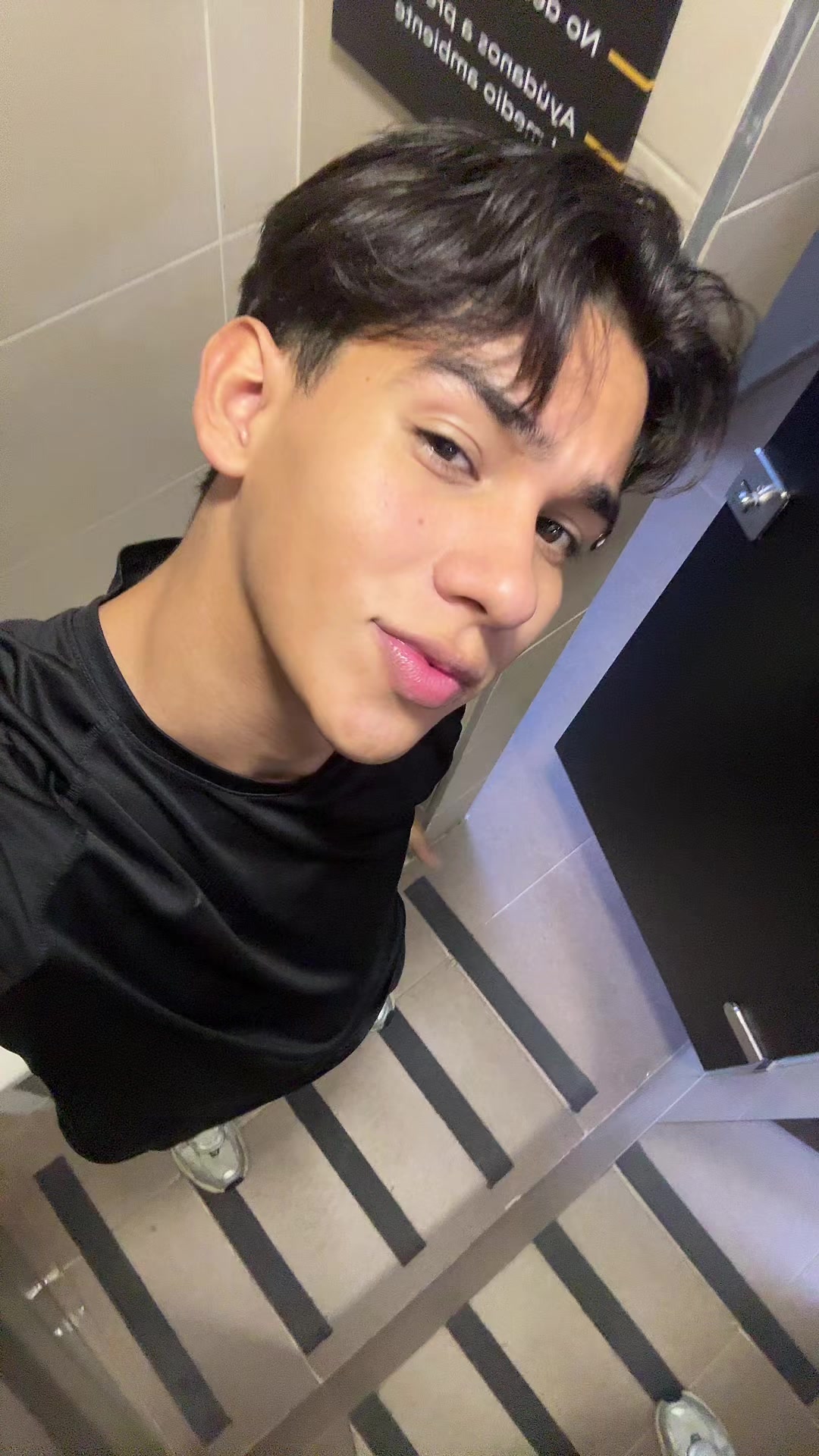 @Kevin González