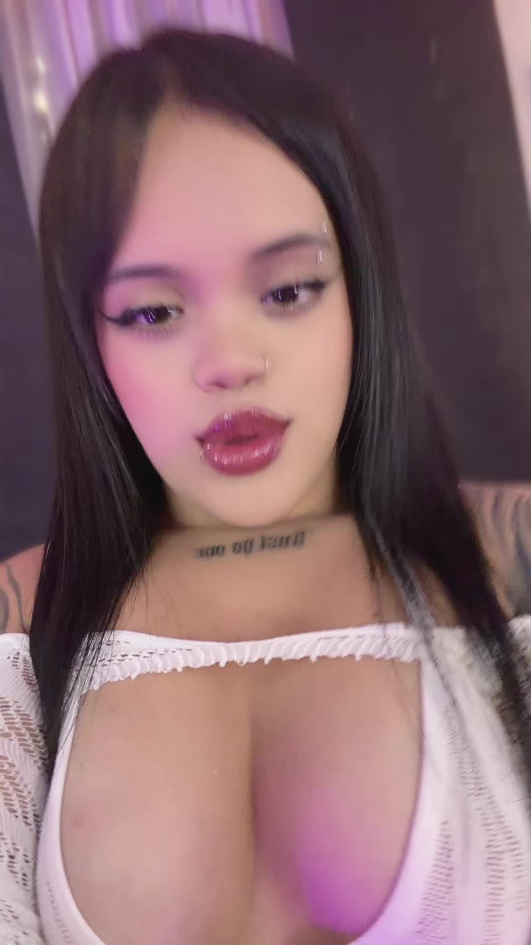 @SussyRoxy