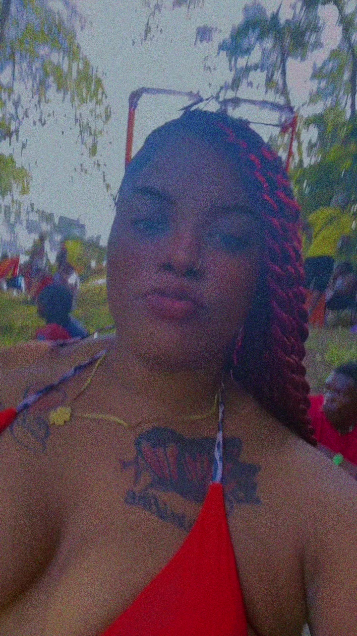 @Tia🥰