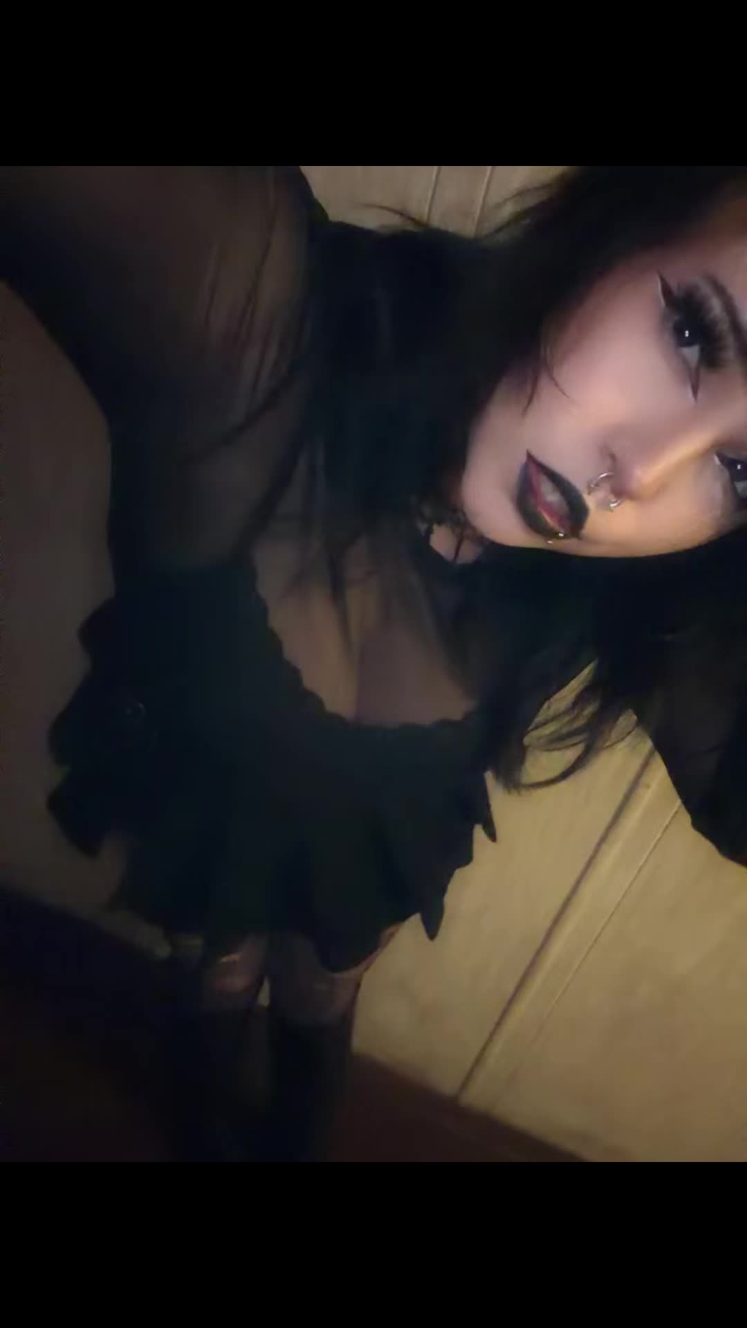 @𝙻𝚒𝚟☽