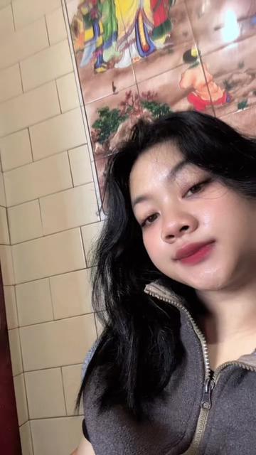 @putriapriliiiii💋