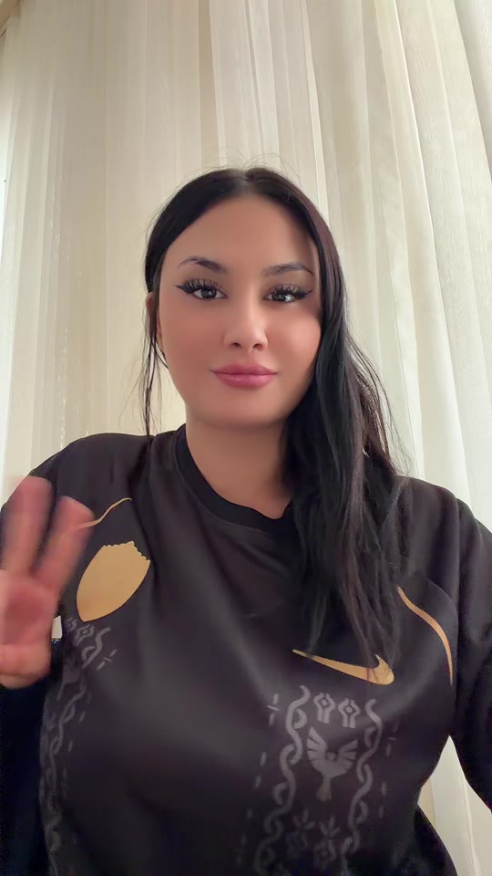 @nazenizlive21