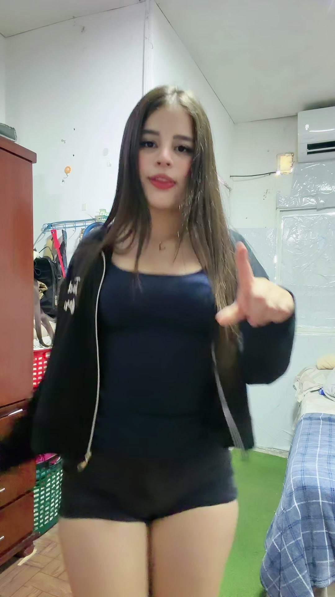 @lili