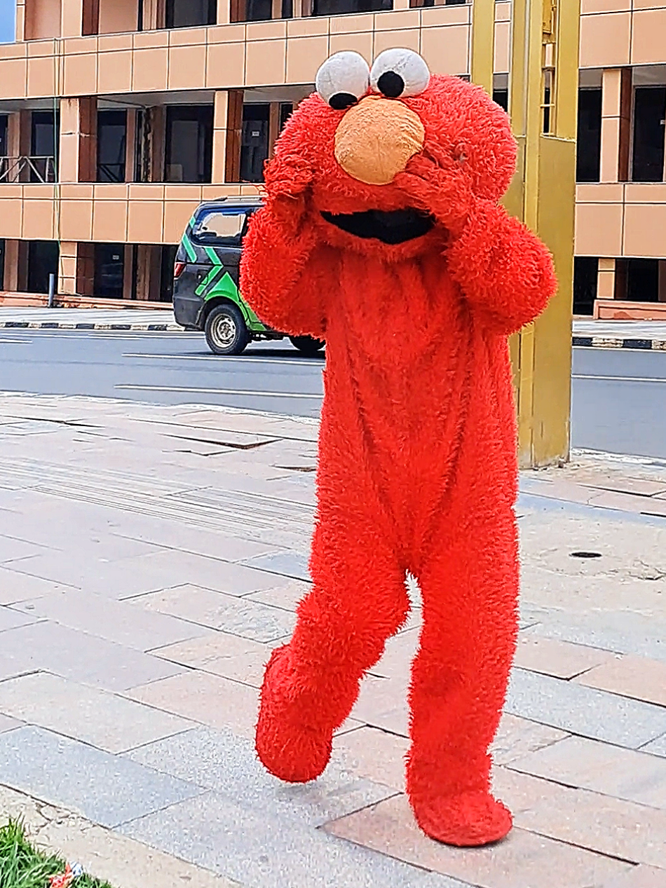 @Elmo