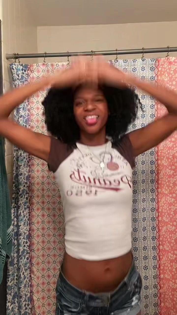 @LariahDeanne