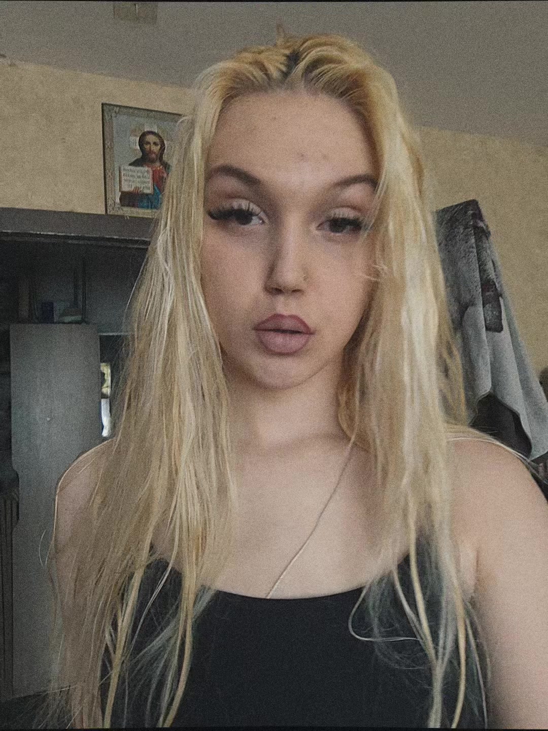 @🕷️🕸️...🕸️🕷️