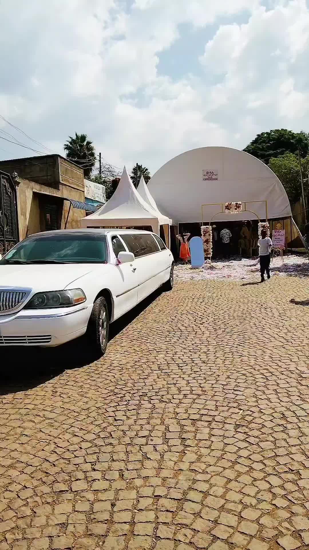 @ውዳሴ ዲኮር ዲዛይን እና ብረታብረት ሰራ