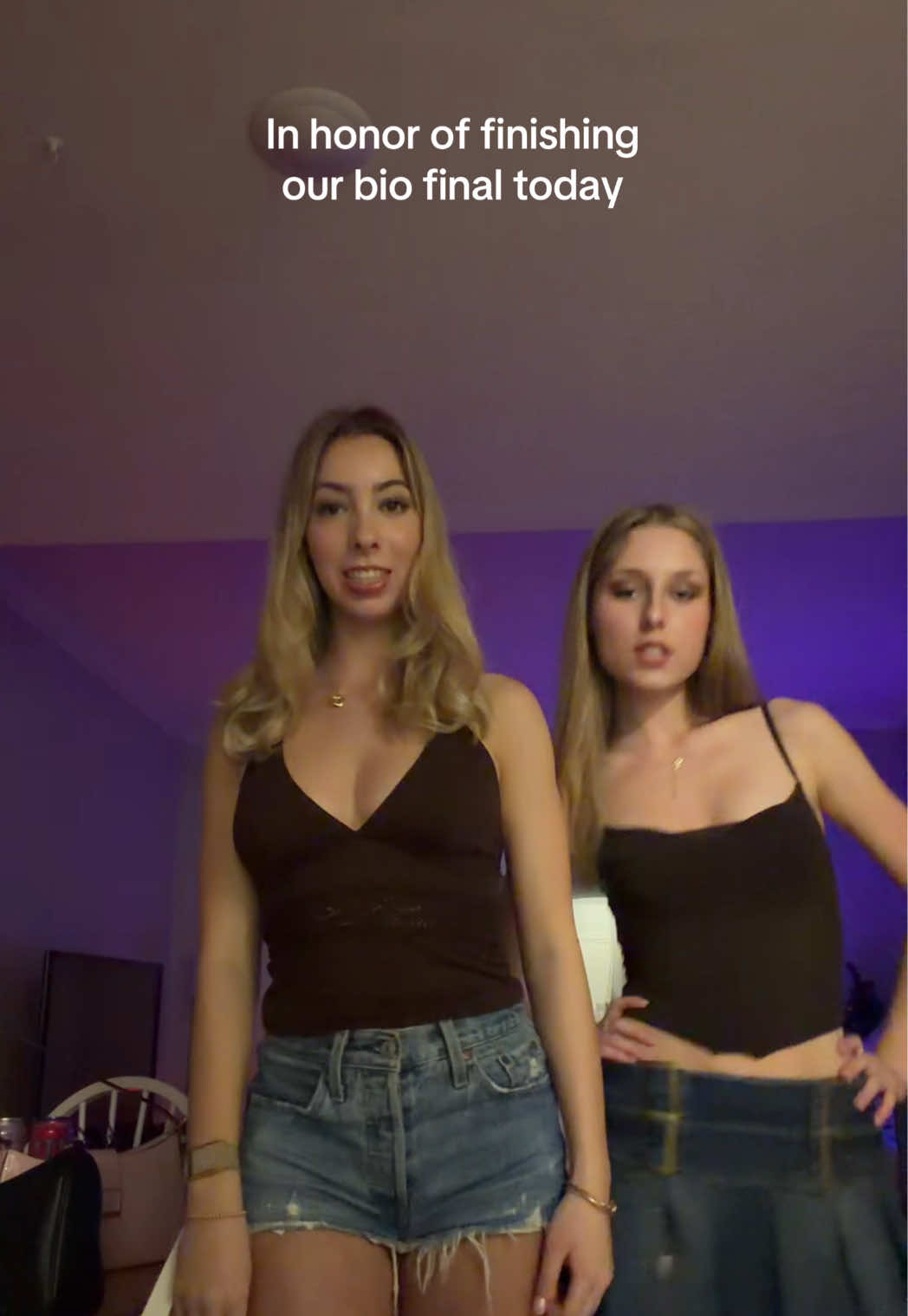 @dillydallying
