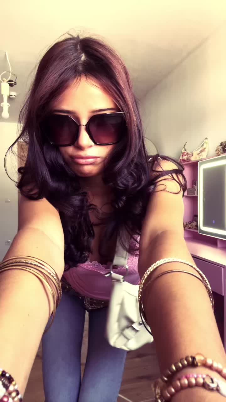 @🎬