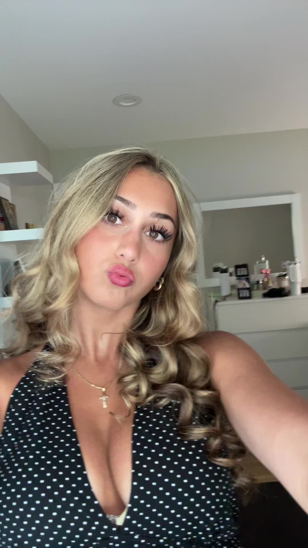 @Elena