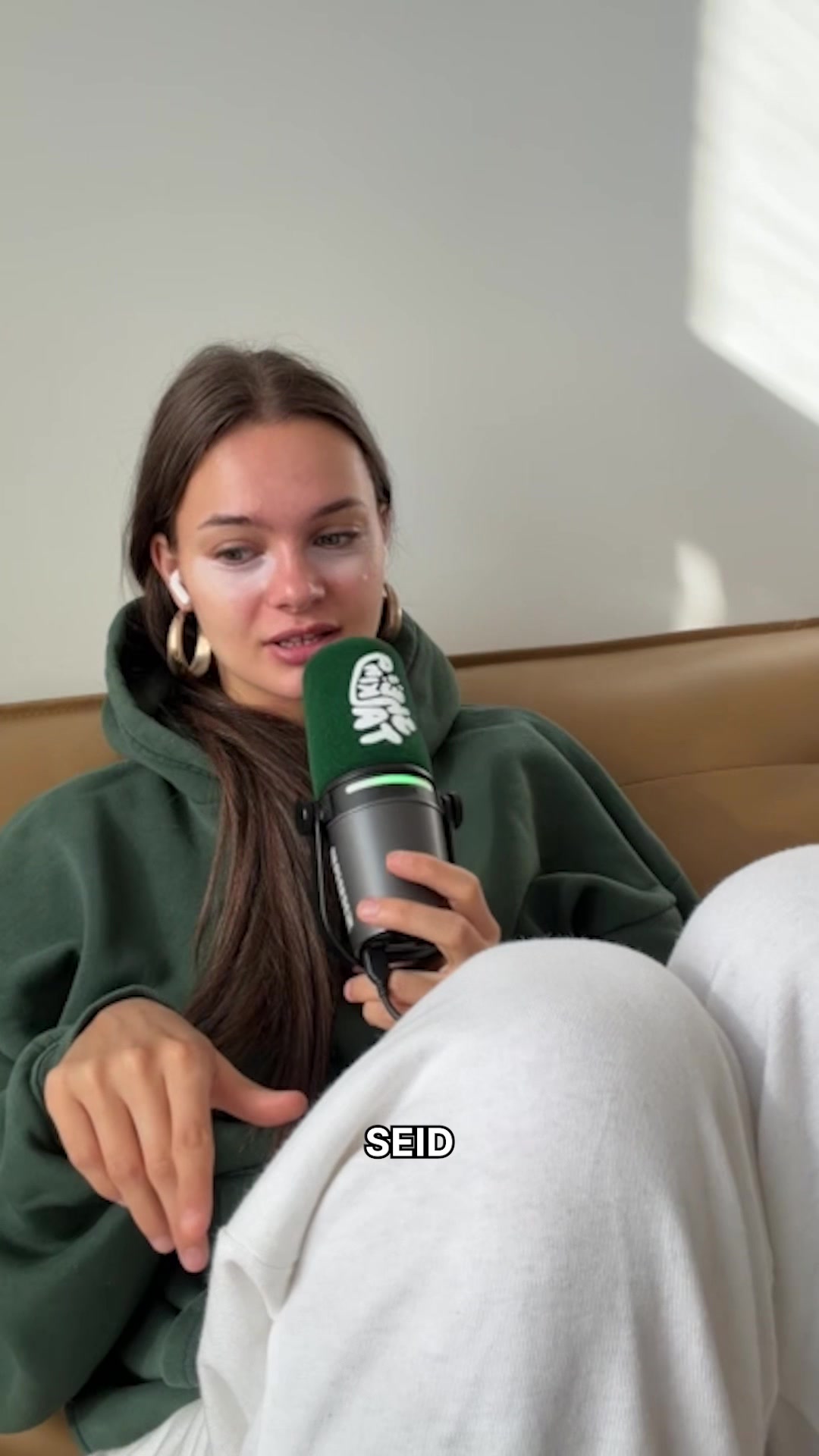 @She‘s Talking!