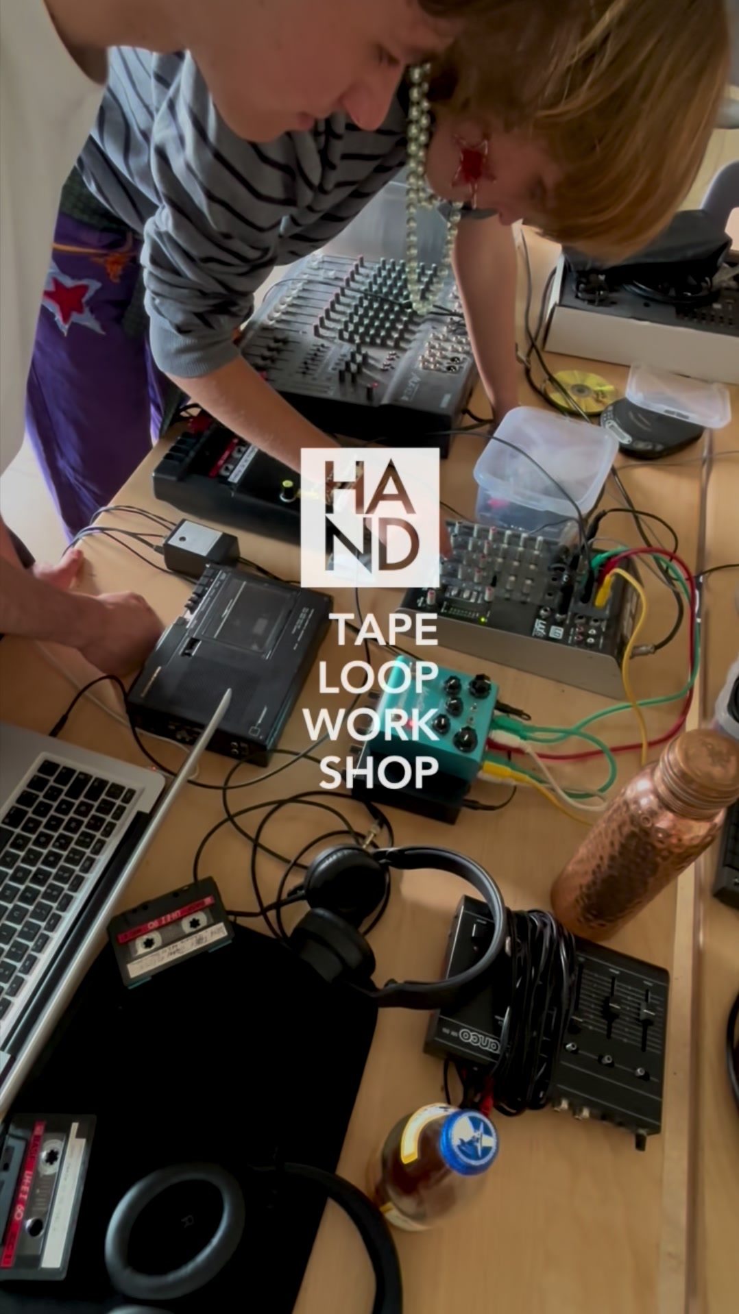 @HAND_TAPELOOP_MUSIC