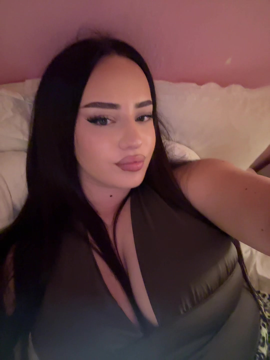 @ur🇦🇱mommy