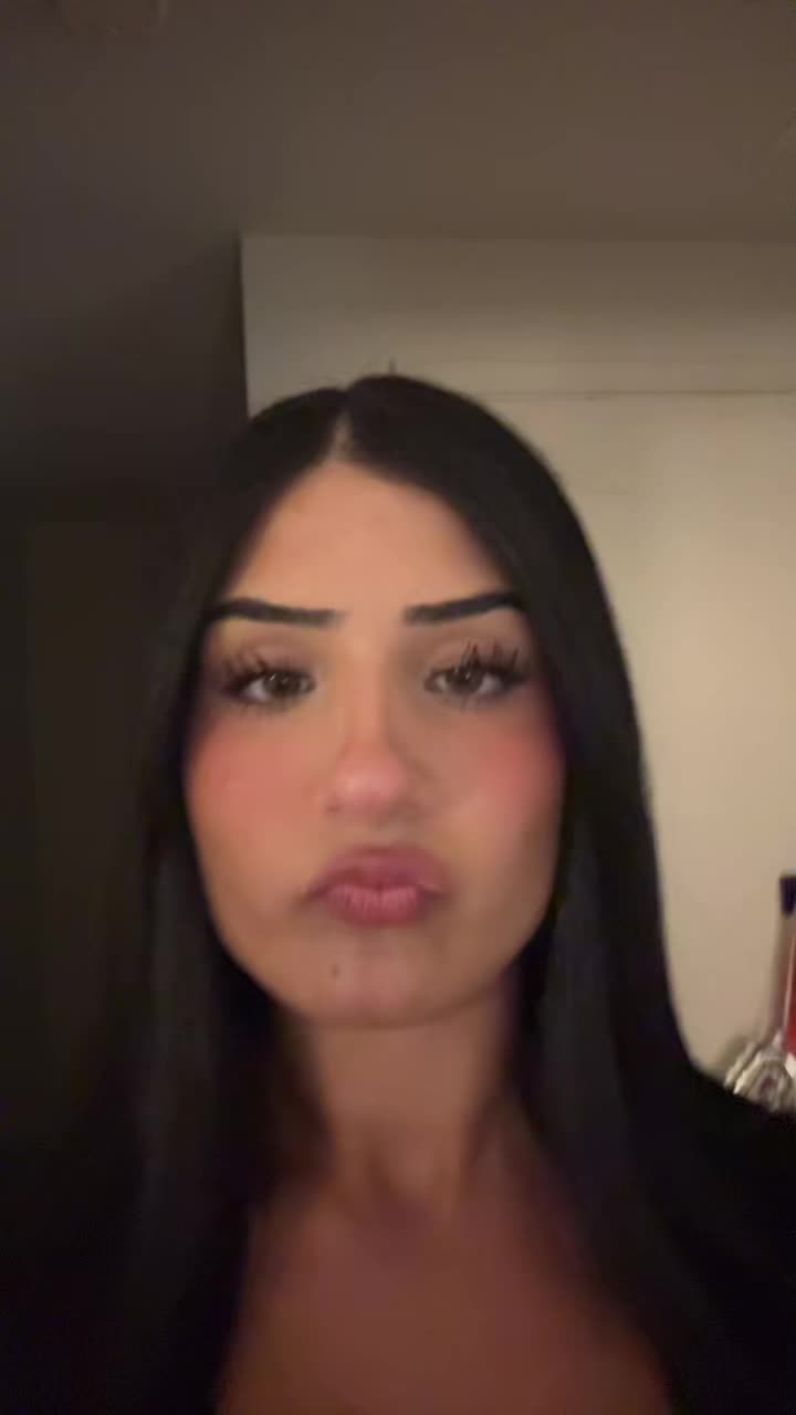 @🍍