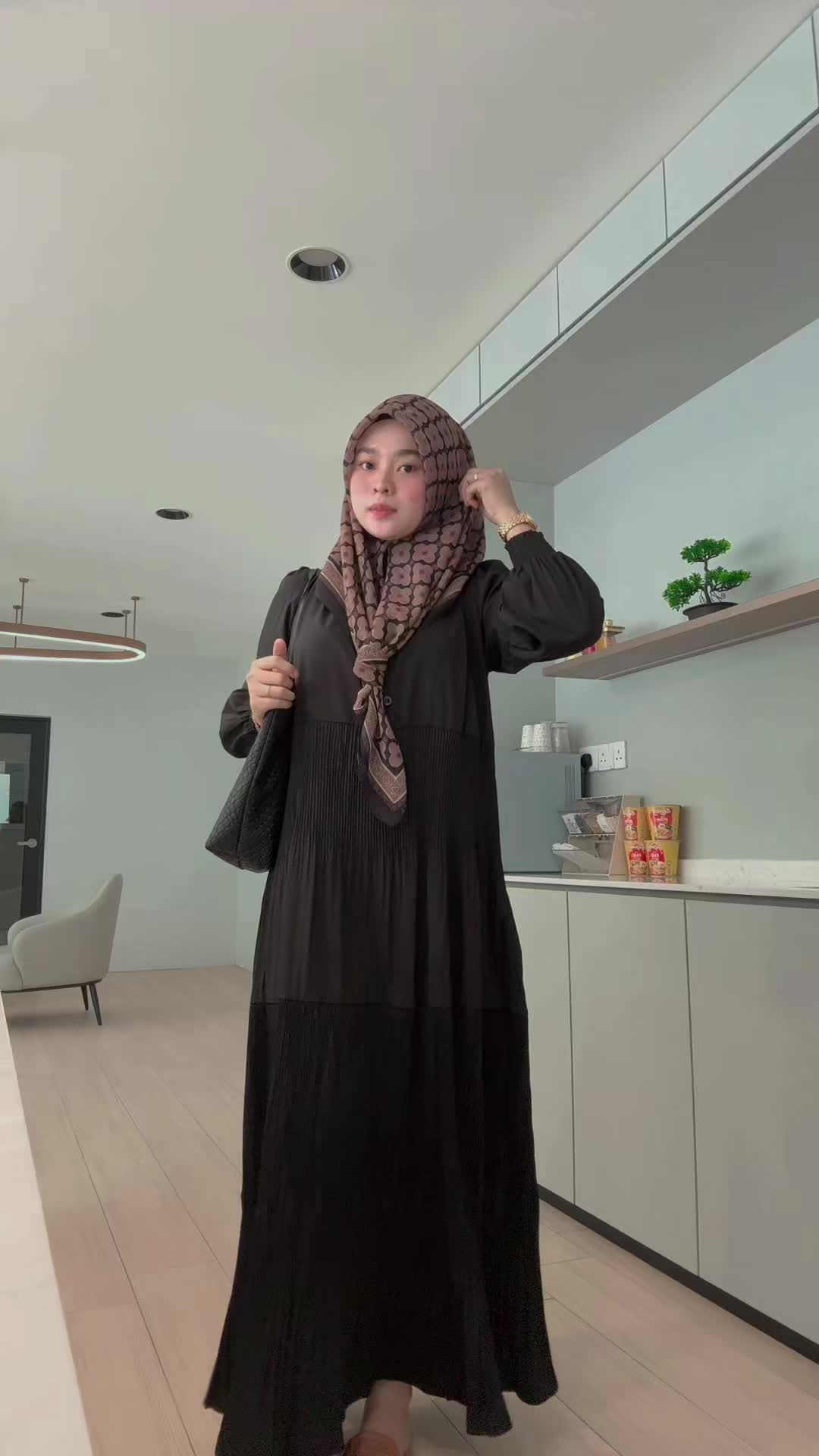 @aleyamaisarah