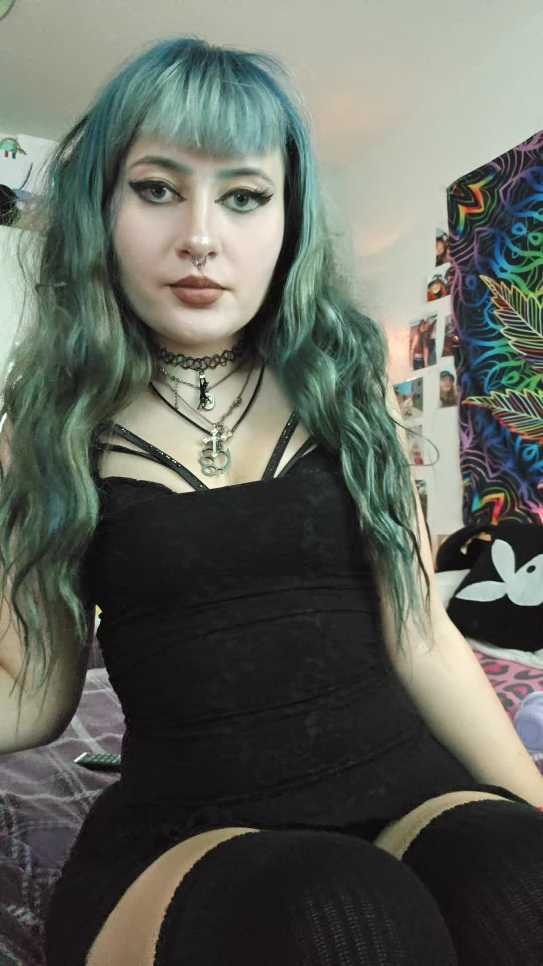 @vampire 🦇🐍