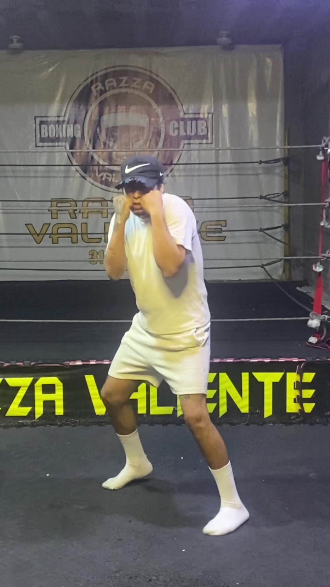 @Razza valiente