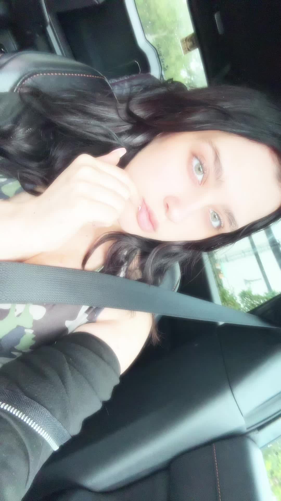 @Jasmin✨💕