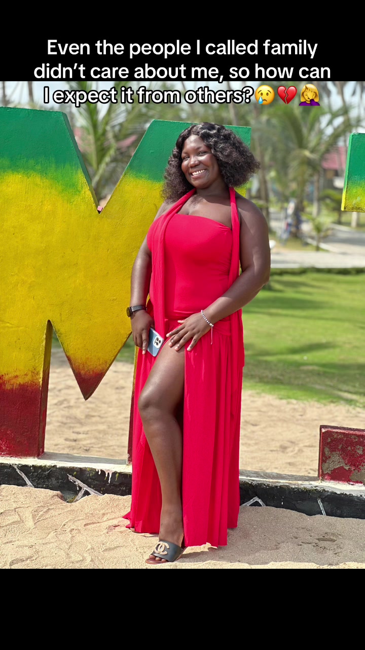 @AKOSUAH GIFTY