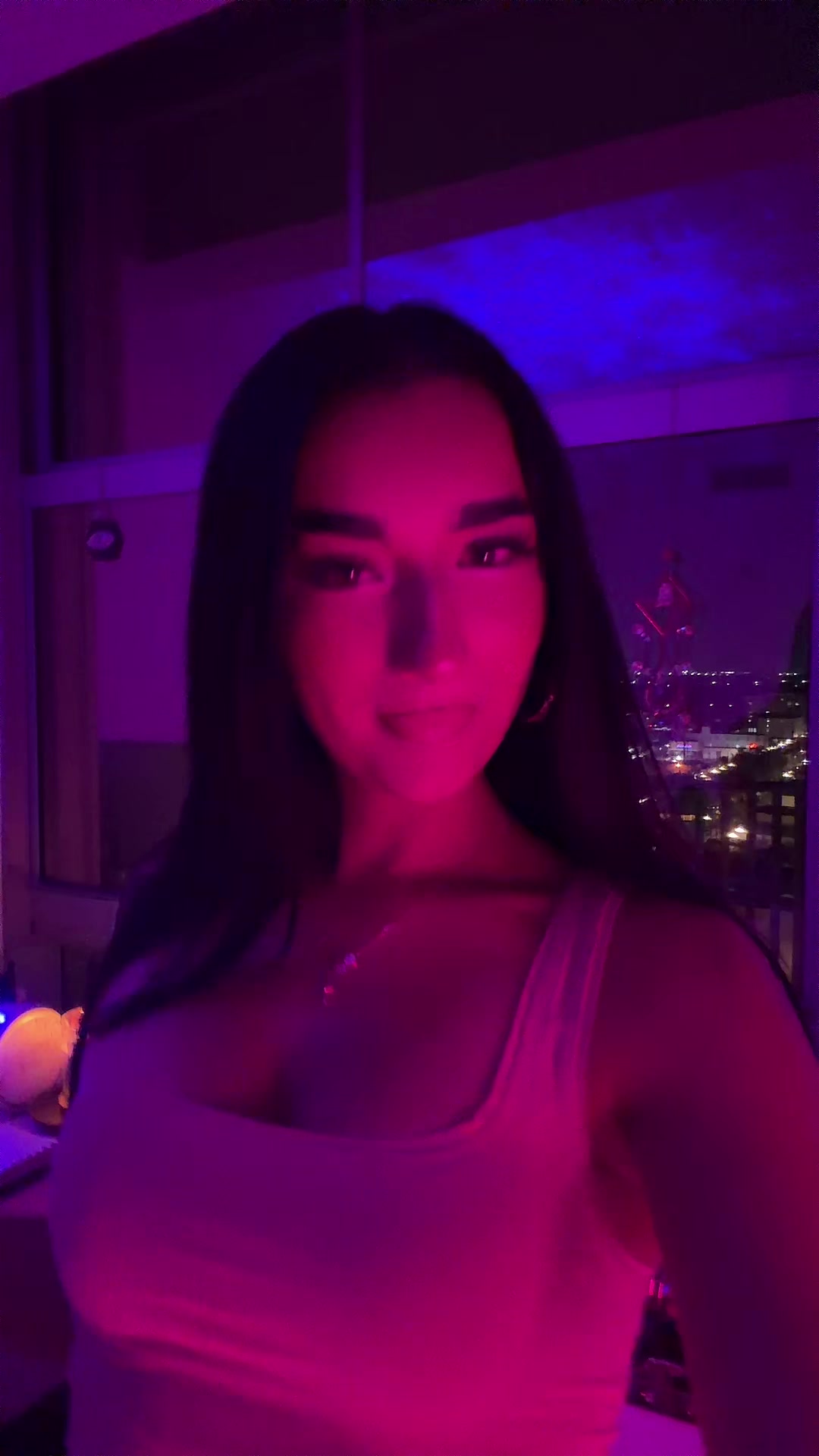 @taylorxviolet