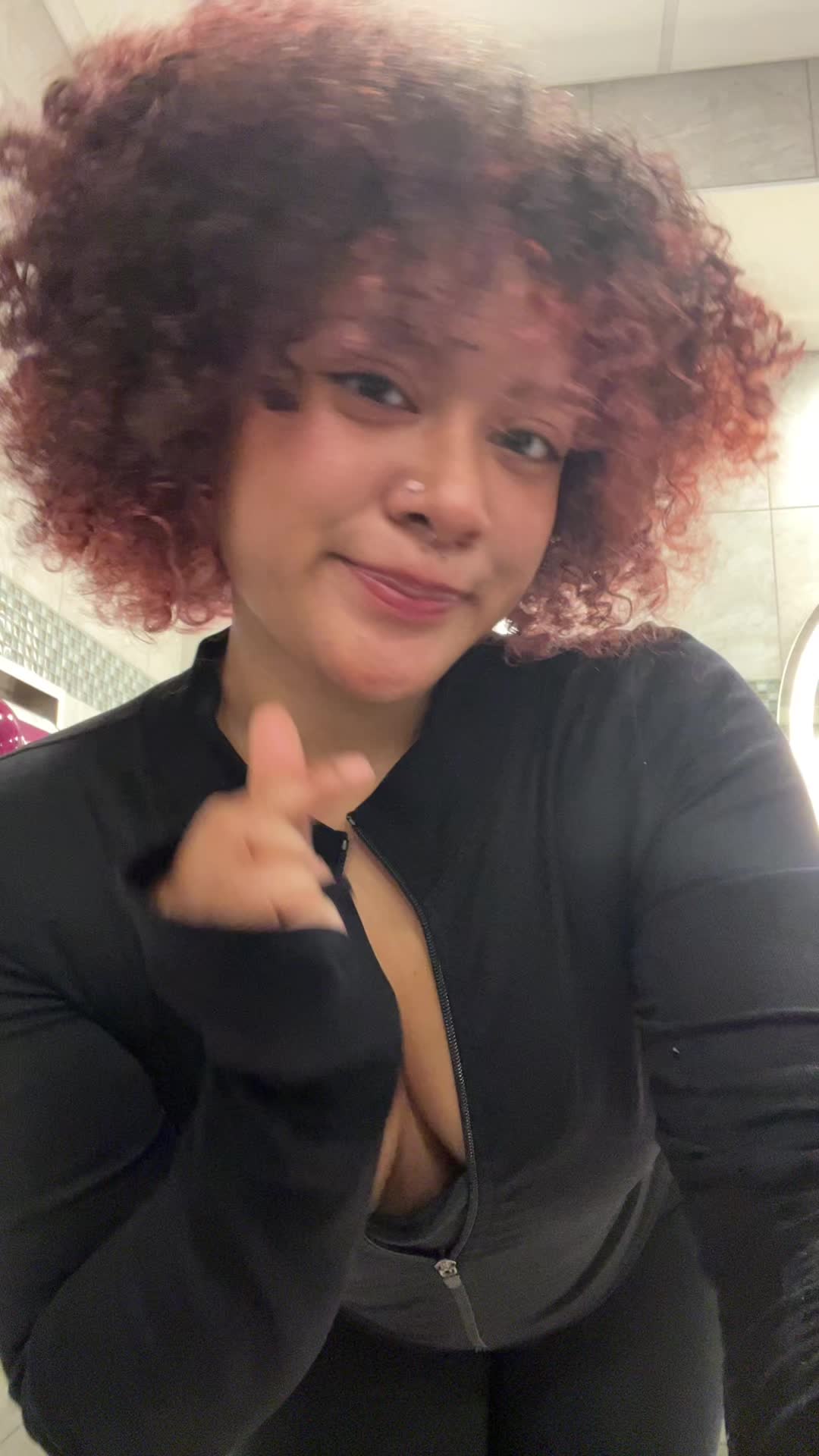@Linhexists