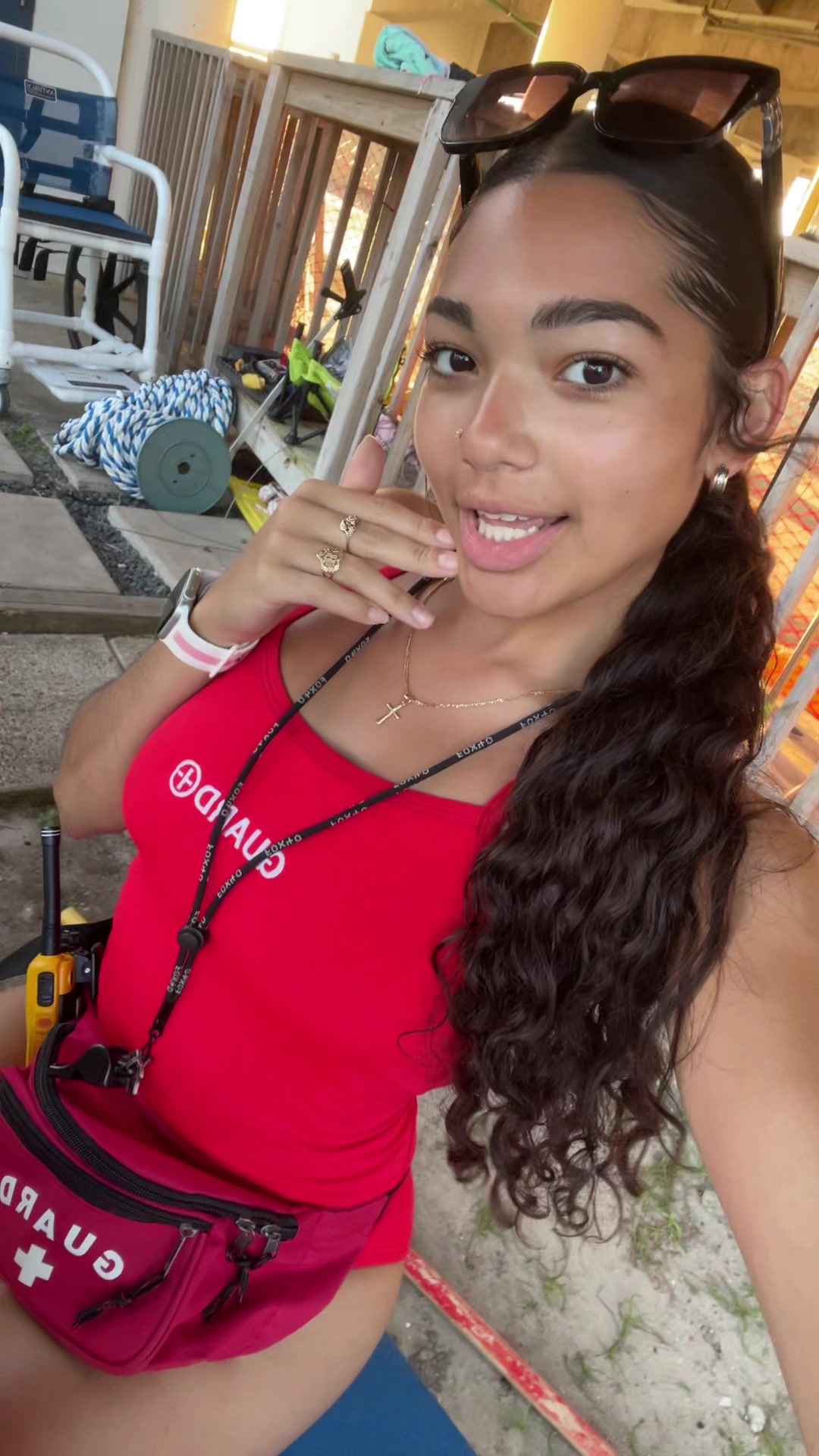 @♛