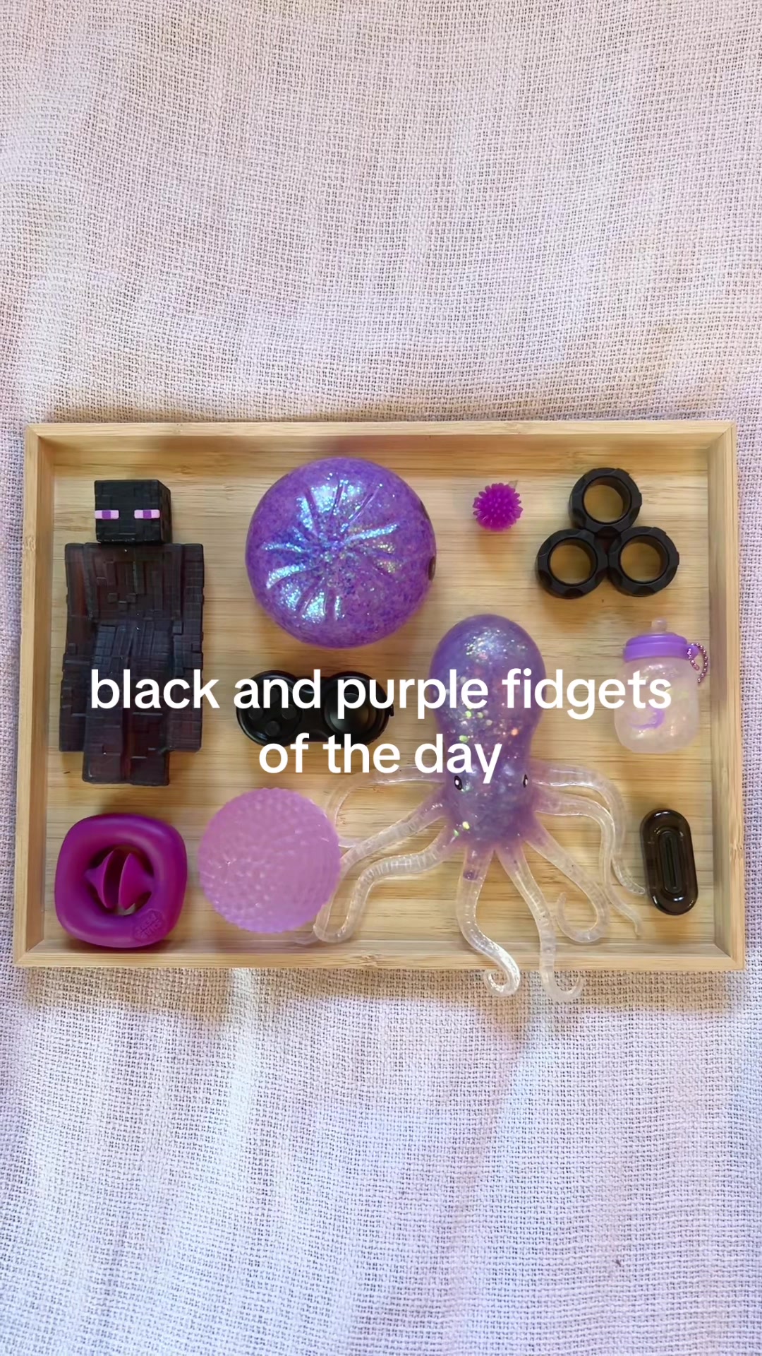 @amimi fidgets (*´꒳`*)