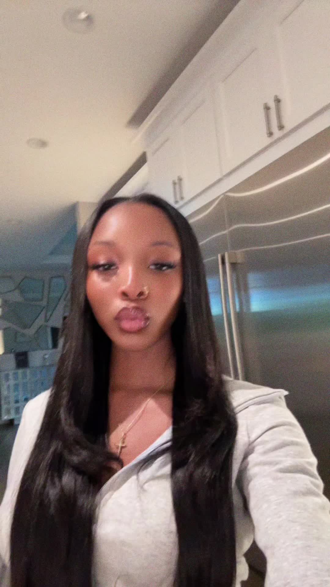 @lay