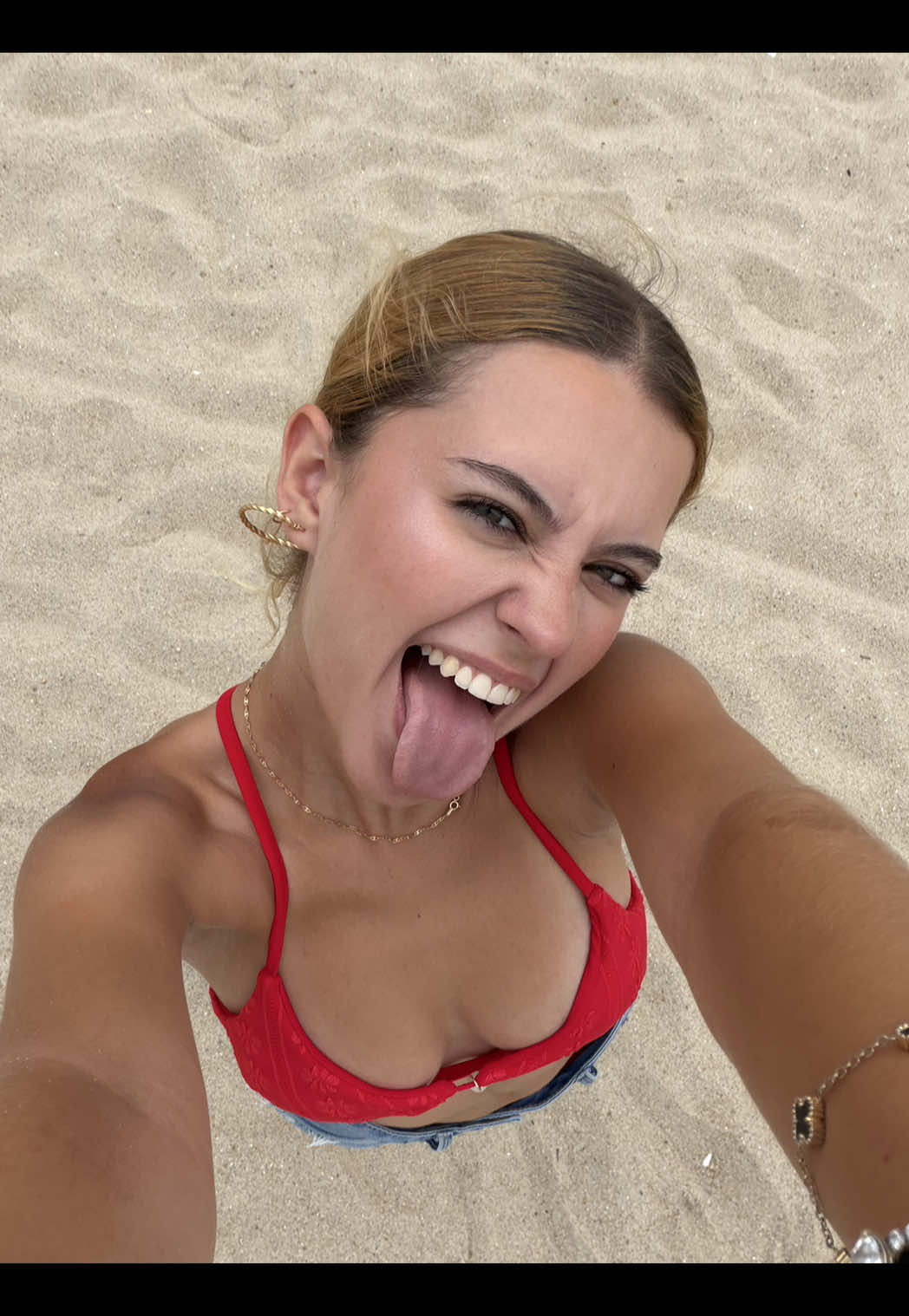 @isaaaa